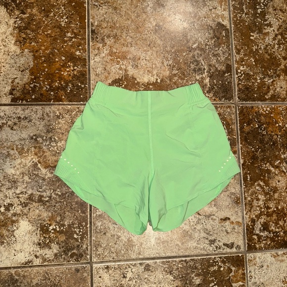 Lululemon Hotty Hot High-Rise Short 4" *Special Edition - Picture 1 of 6